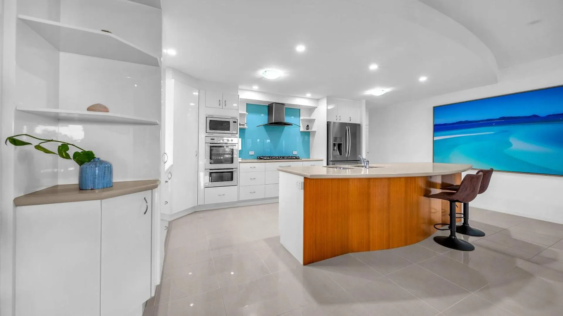 Apartment Whitsunday Escape - Beachfront Penthouse With Pool Cannonvale