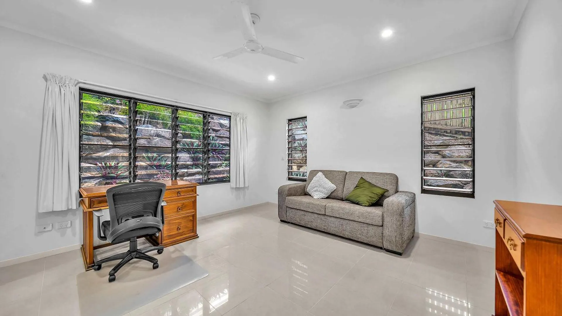 Whitsunday Escape - Beachfront Penthouse With Pool Cannonvale