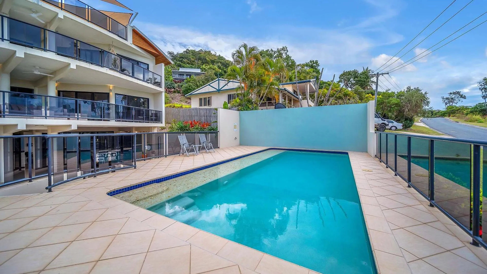 Apartment Whitsunday Escape - Beachfront Penthouse With Pool Cannonvale