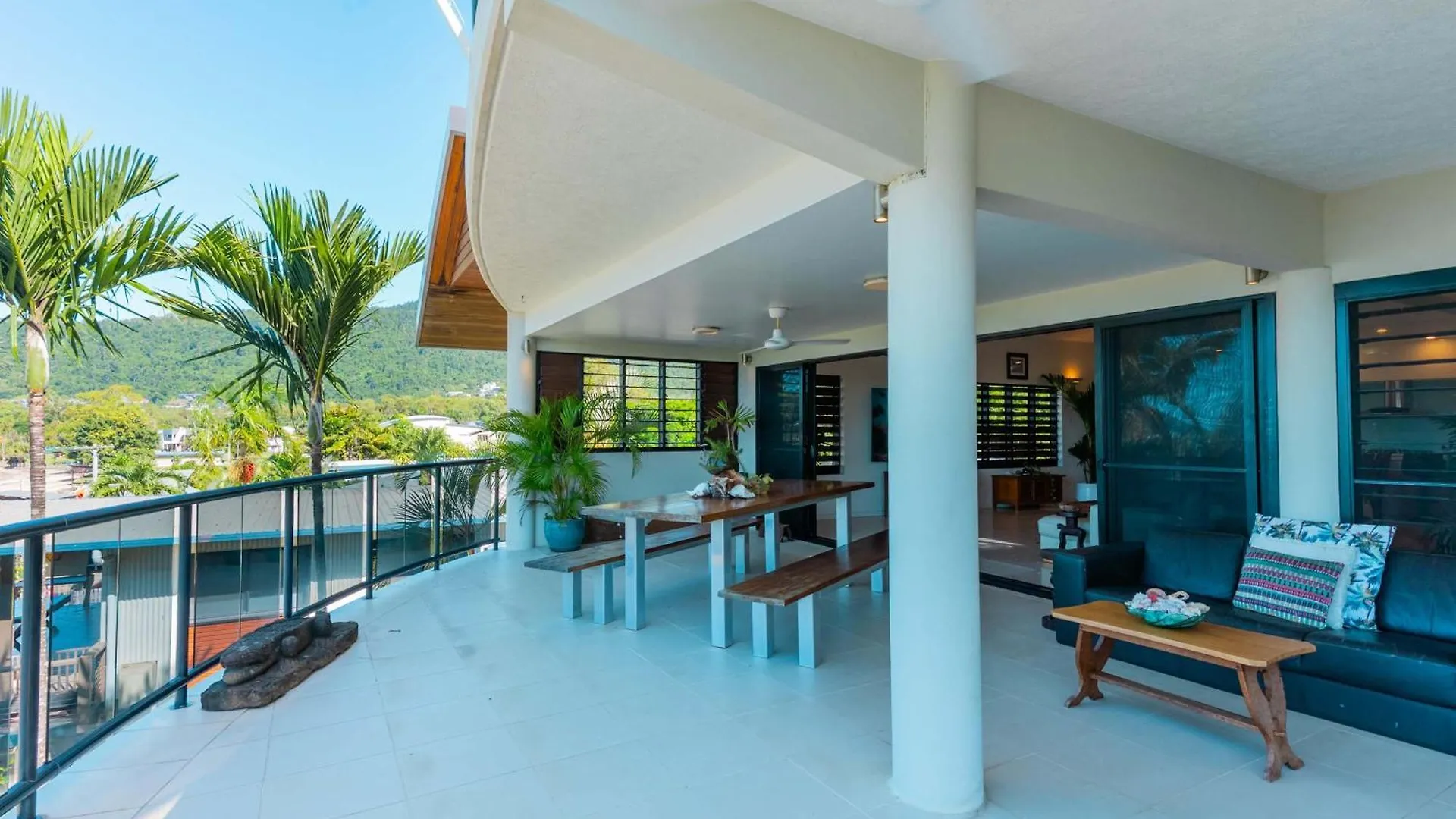 Whitsunday Escape - Beachfront Penthouse With Pool Cannonvale